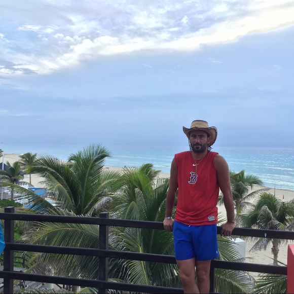 Meet your Posher, Murat - Picture 10 of 17